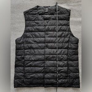 Uniqlo Unisex Ultra Light Down Vest - Black - Size S/M